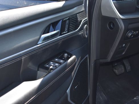 New 2026 Jeep Grand Wagoneer 4WD image 14