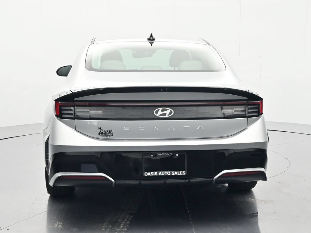 Used 2025 Hyundai Sonata SEL FWD image 6