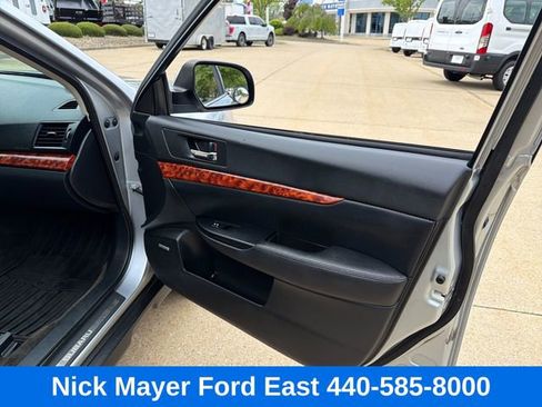 Used 2012 Subaru Outback 3.6R Limited AWD/4WD image 23