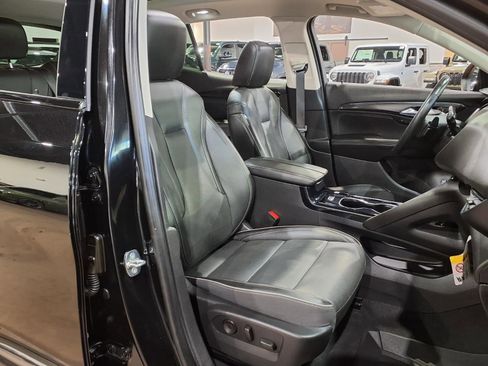 Used 2021 Buick Envision Essence w/ Technology Package I AWD/4WD image 20