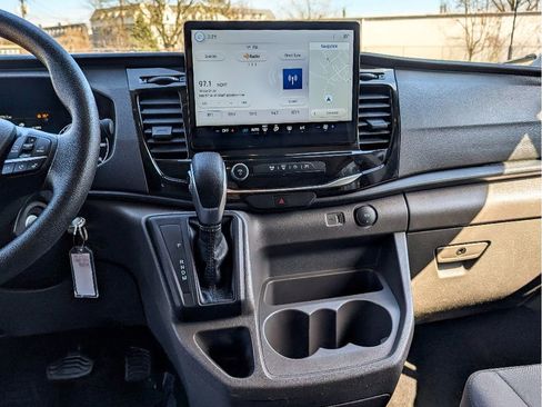 Used 2023 Ford Transit 350 XLT image 20