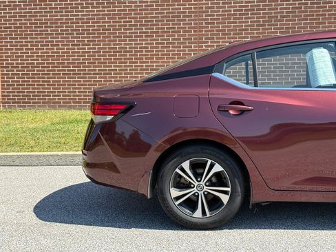 Used 2021 Nissan Sentra SV FWD image 16