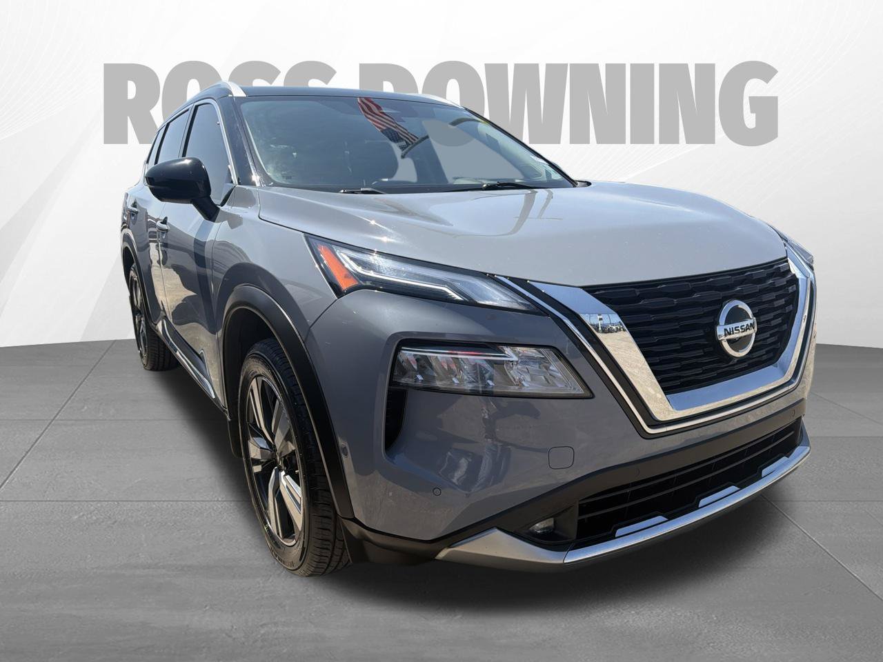 Used 2021 Nissan Rogue Platinum FWD image 3