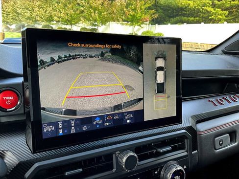 Used 2025 Toyota Tacoma TRD Pro image 19