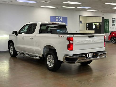 Used 2020 Chevrolet Silverado 1500 LT w/ Convenience Package AWD/4WD image 5