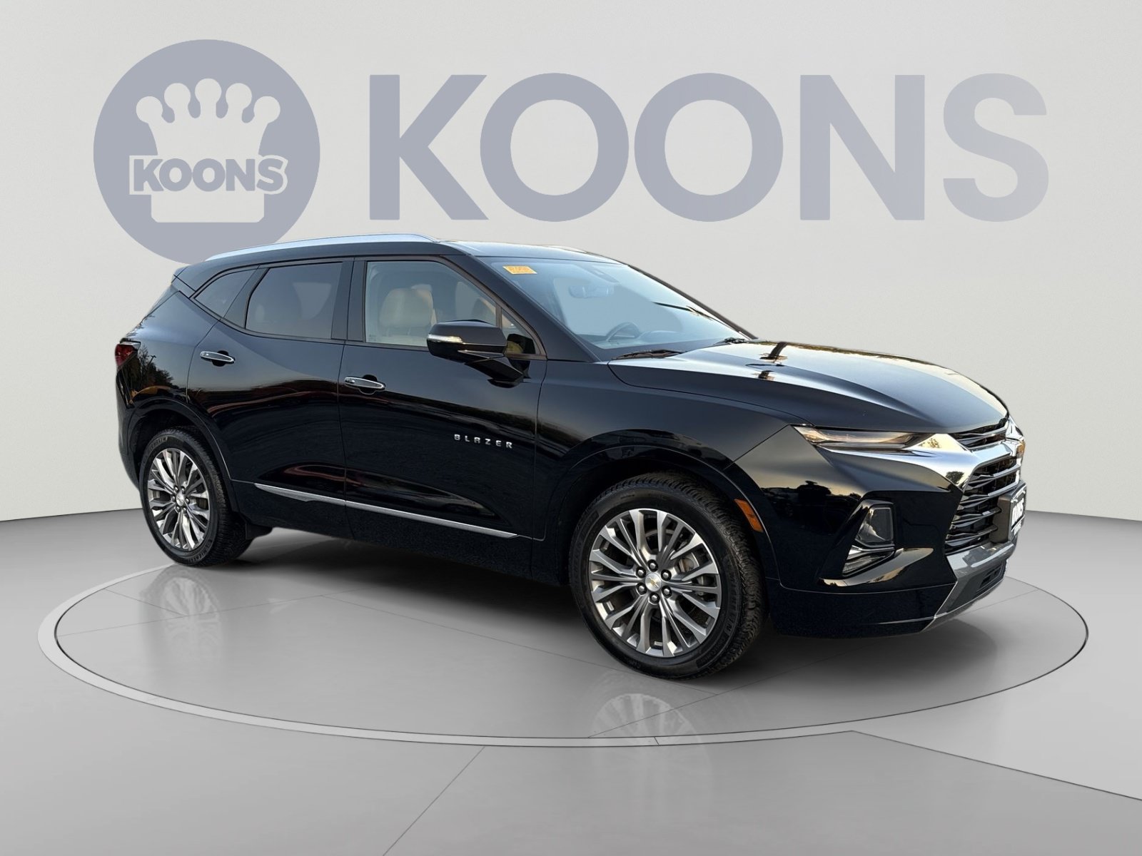 Used 2019 Chevrolet Blazer Premier w/ Driver Confidence II Package AWD/4WD image 2
