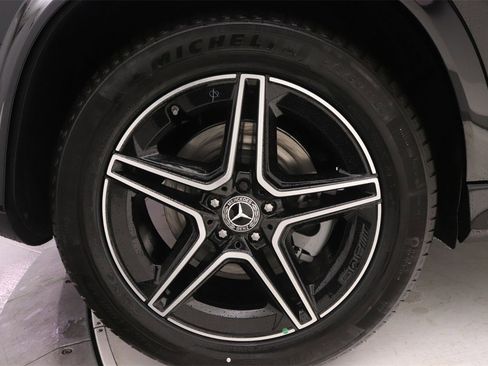 New 2026 Mercedes-Benz GLE 450 4MATIC image 13