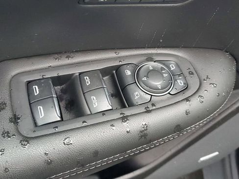 Certified 2024 Cadillac XT5 Sportv image 11