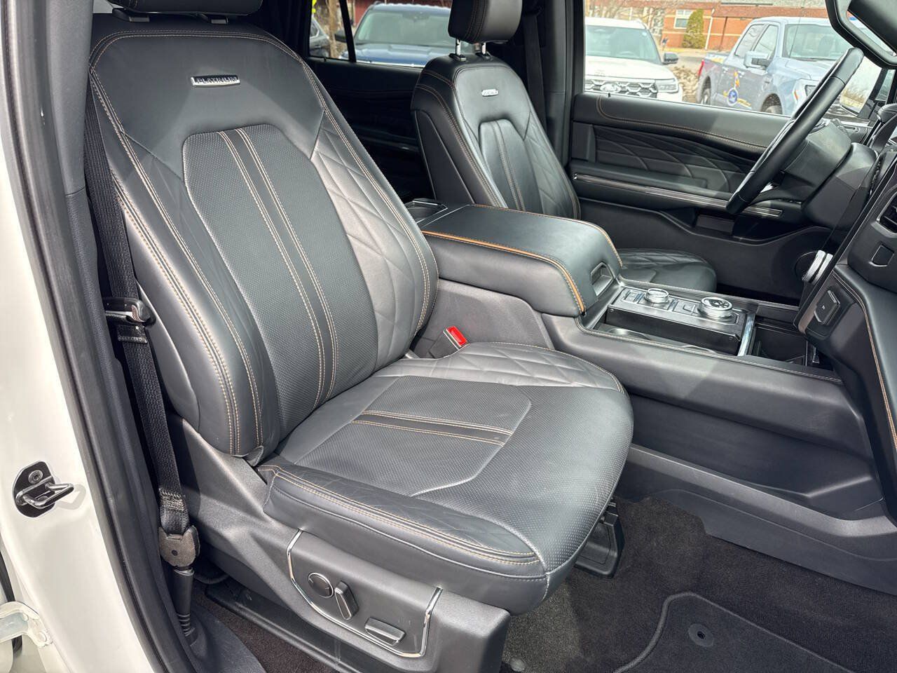 Used 2023 Ford Expedition Max Platinum AWD/4WD image 28