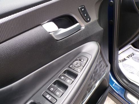Used 2019 Hyundai Santa Fe AWD image 12