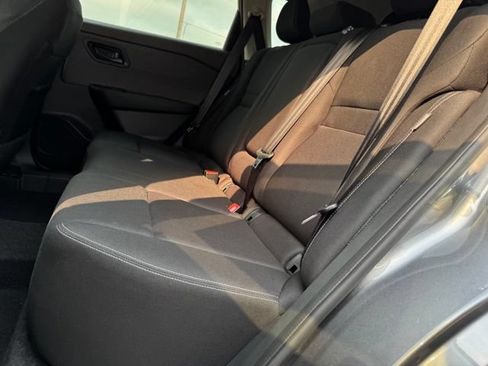 Used 2023 Nissan Rogue S AWD/4WD image 8