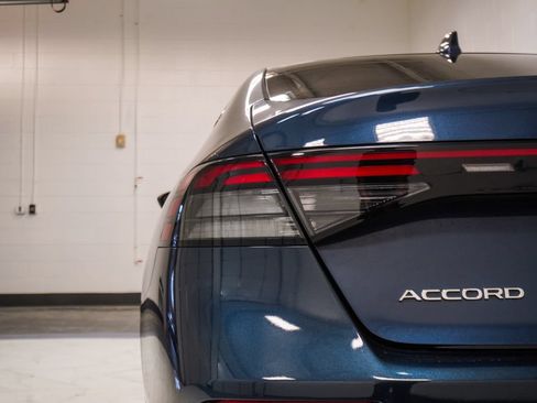 Used 2023 Honda Accord EX image 36