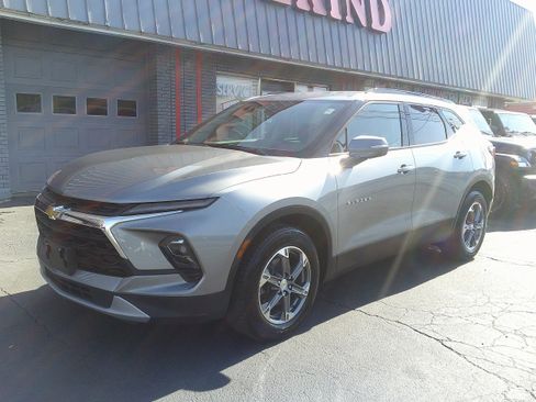 Used 2023 Chevrolet Blazer LT image 11