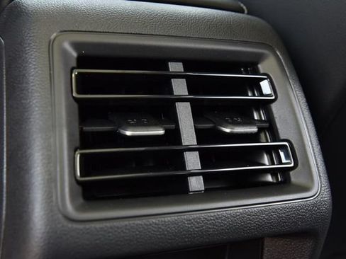 New 2026 Volkswagen Tiguan SE AWD/4WD image 23