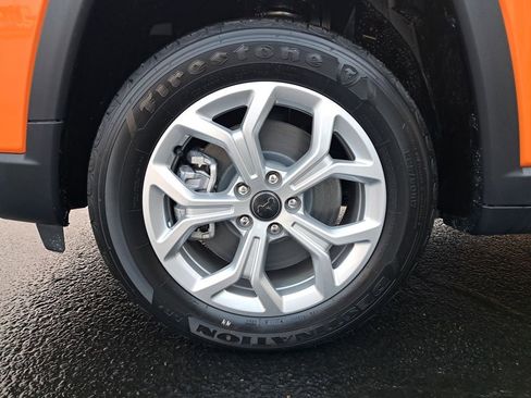 New 2026 Jeep Compass Latitude image 10