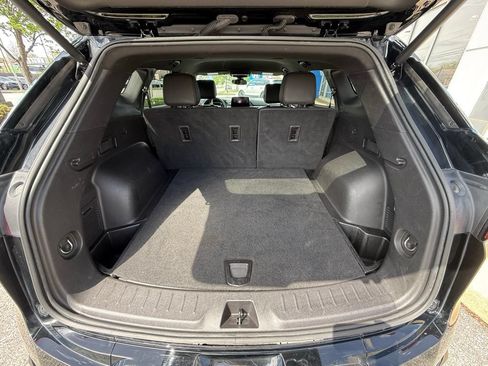 Used 2025 Chevrolet Blazer RS FWD image 44