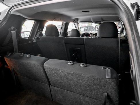 Used 2024 Mitsubishi Outlander ES image 18