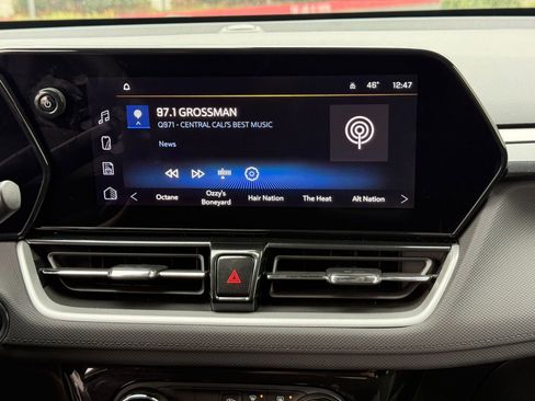 Used 2025 Chevrolet TrailBlazer LT image 21