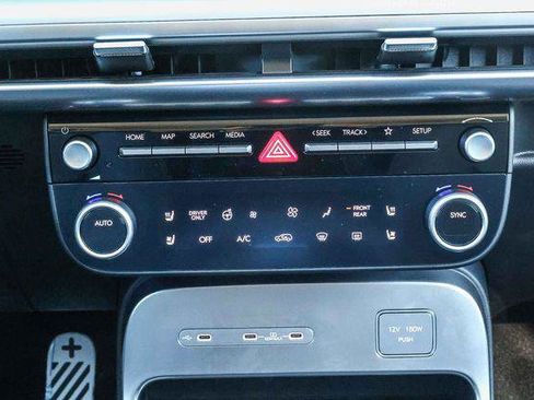 New 2026 Hyundai Ioniq 9 Calligraphy image 14