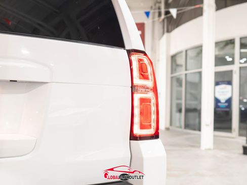 Used 2018 Chevrolet Tahoe LS w/ Enhanced Driver Alert Package image 46