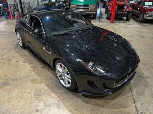 Used 2017 Jaguar F-TYPE S AWD/4WD image 14