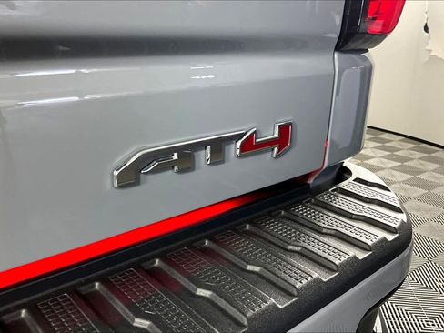 Used 2024 GMC Sierra 1500 AT4 w/ Technology Package image 10