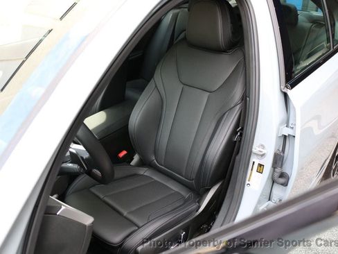 Used 2025 BMW M340i w/ Premium Package RWD image 28