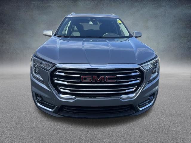 Used 2023 GMC Terrain SLT AWD/4WD image 3
