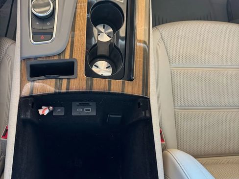 Used 2021 Cadillac Escalade Sport Platinum image 12