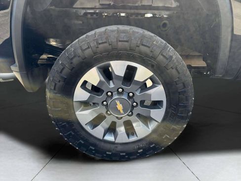 Used 2023 Chevrolet Silverado 2500 Custom w/ Custom Value Package AWD/4WD image 52