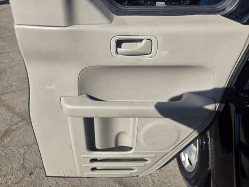 Used 2011 Honda Element LX image 17