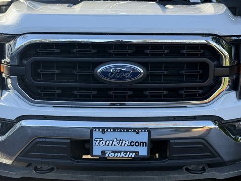 Used 2023 Ford F150 XLT w/ Trailer Tow Package image 5