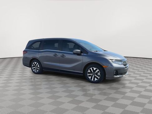 New 2026 Honda Odyssey EX-L image 2