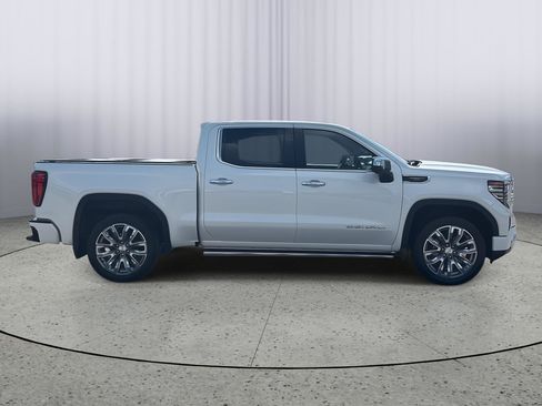 Used 2023 GMC Sierra 1500 Denali AWD/4WD image 6