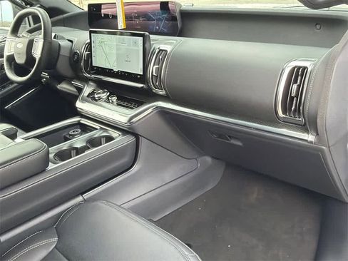 New 2026 Ford Expedition Max Platinum image 13