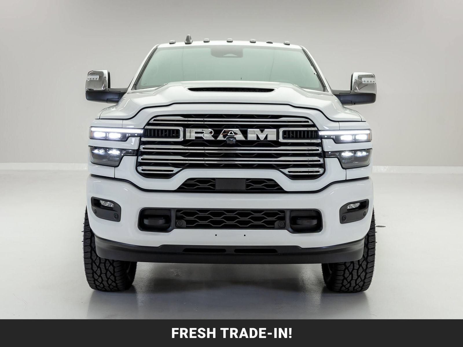 Used 2026 RAM 3500 Laramie AWD/4WD image 3