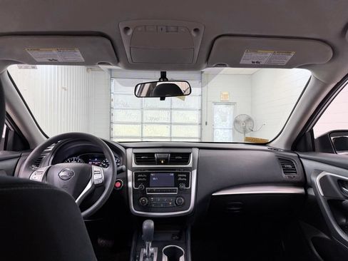Used 2017 Nissan Altima 2.5 S w/ Power Driver Seat Package FWD image 25