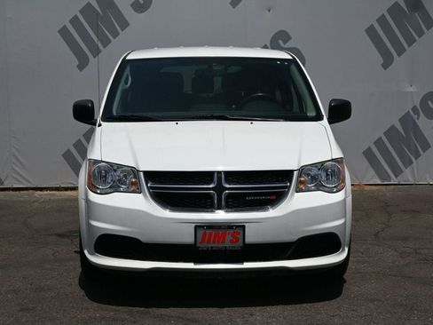 Used 2018 Dodge Grand Caravan SE w/ UConnect Hands-Free Group FWD image 2