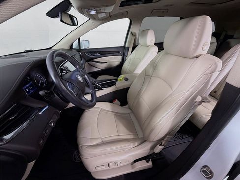 Used 2020 Buick Enclave Essence w/ Sound and Sites Package AWD/4WD image 2