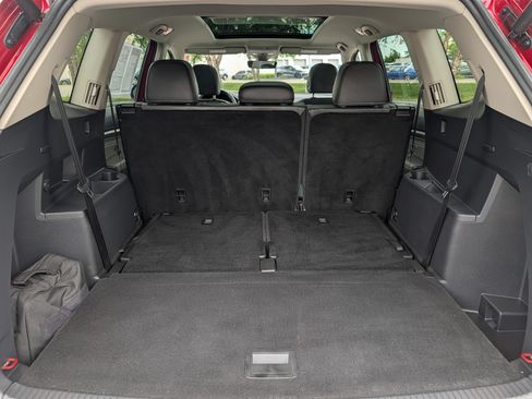 Certified 2023 Volkswagen Atlas SEL R-Line AWD/4WD image 18