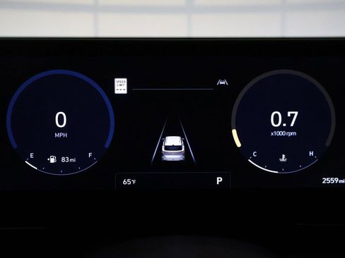 Used 2024 Hyundai Kona Limited image 39