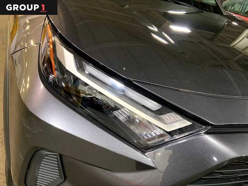 Certified 2023 Toyota RAV4 LE image 28