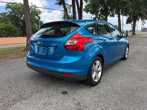 Used 2014 Ford Focus SE w/ SE Winter Package FWD image 5