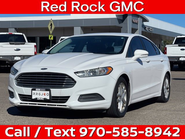 Used 2016 Ford Fusion SE FWD image 1