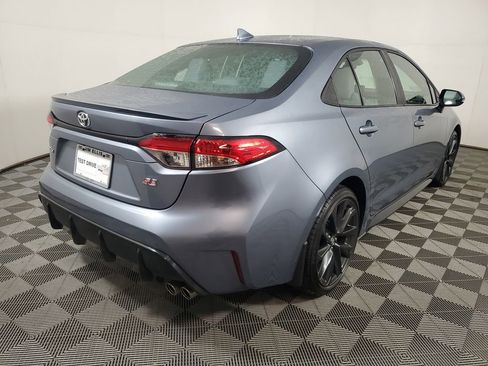 Used 2025 Toyota Corolla SE image 6