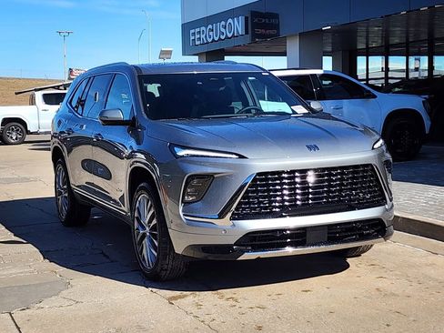 New 2026 Buick Enclave Avenir image 2