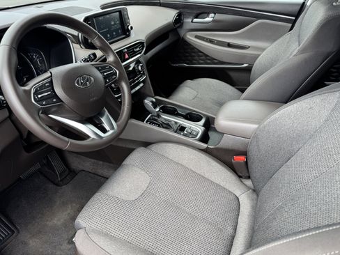 Used 2020 Hyundai Santa Fe SEL w/ Convenience Package image 9