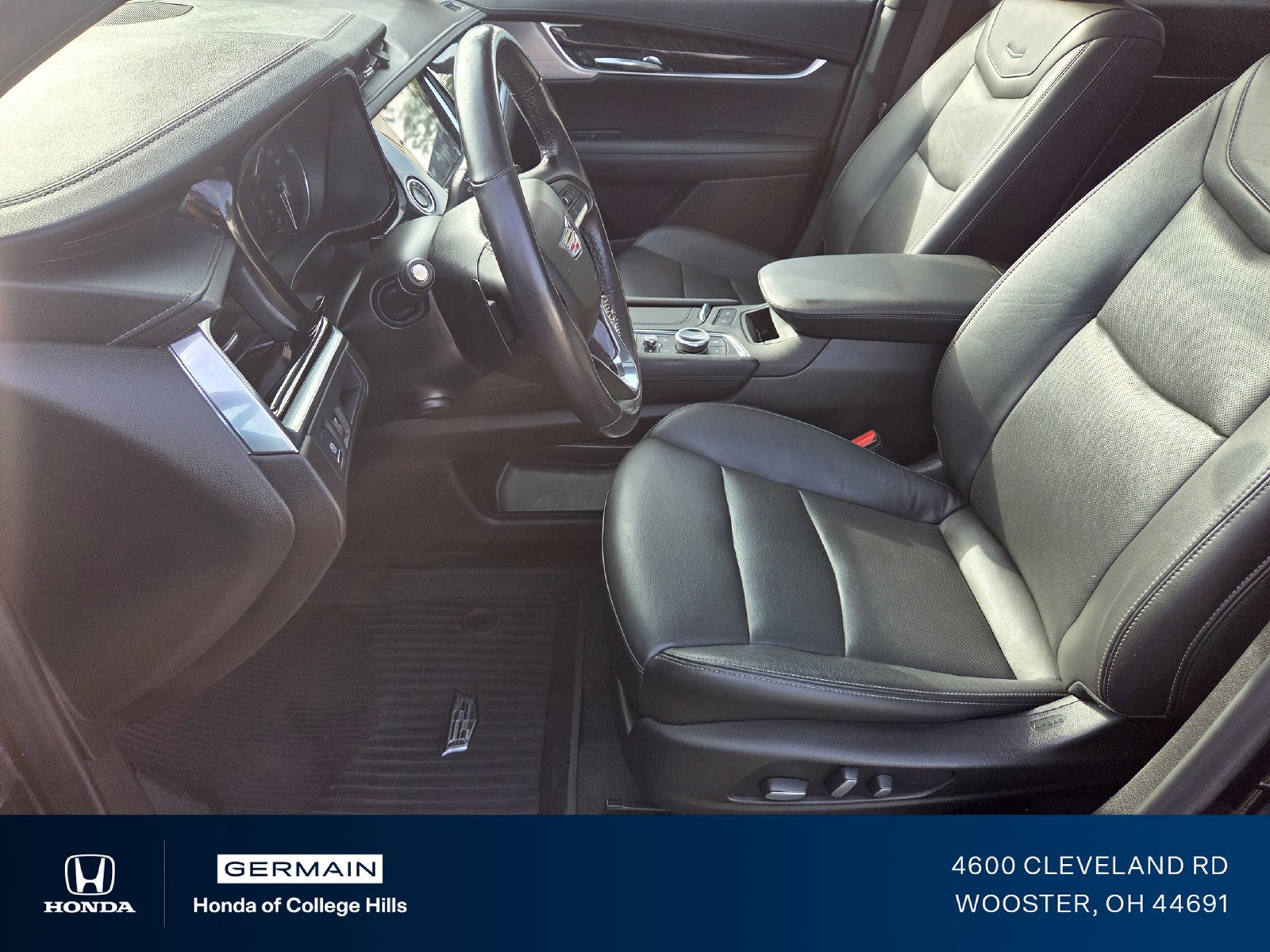 Used 2021 Cadillac XT6 Premium Luxury AWD/4WD image 24