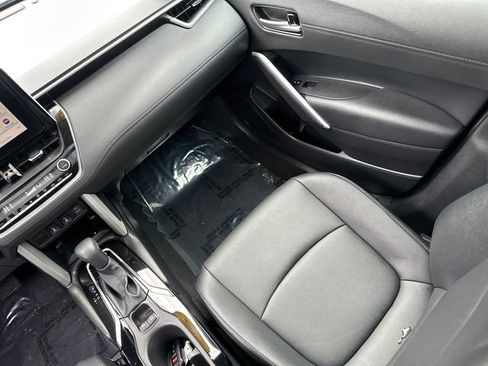 Certified 2025 Toyota Corolla Cross XLE w/ Convenience Package image 22