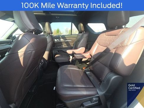 Certified 2025 Ford Explorer Platinum w/ LUX Leather Package AWD/4WD image 22